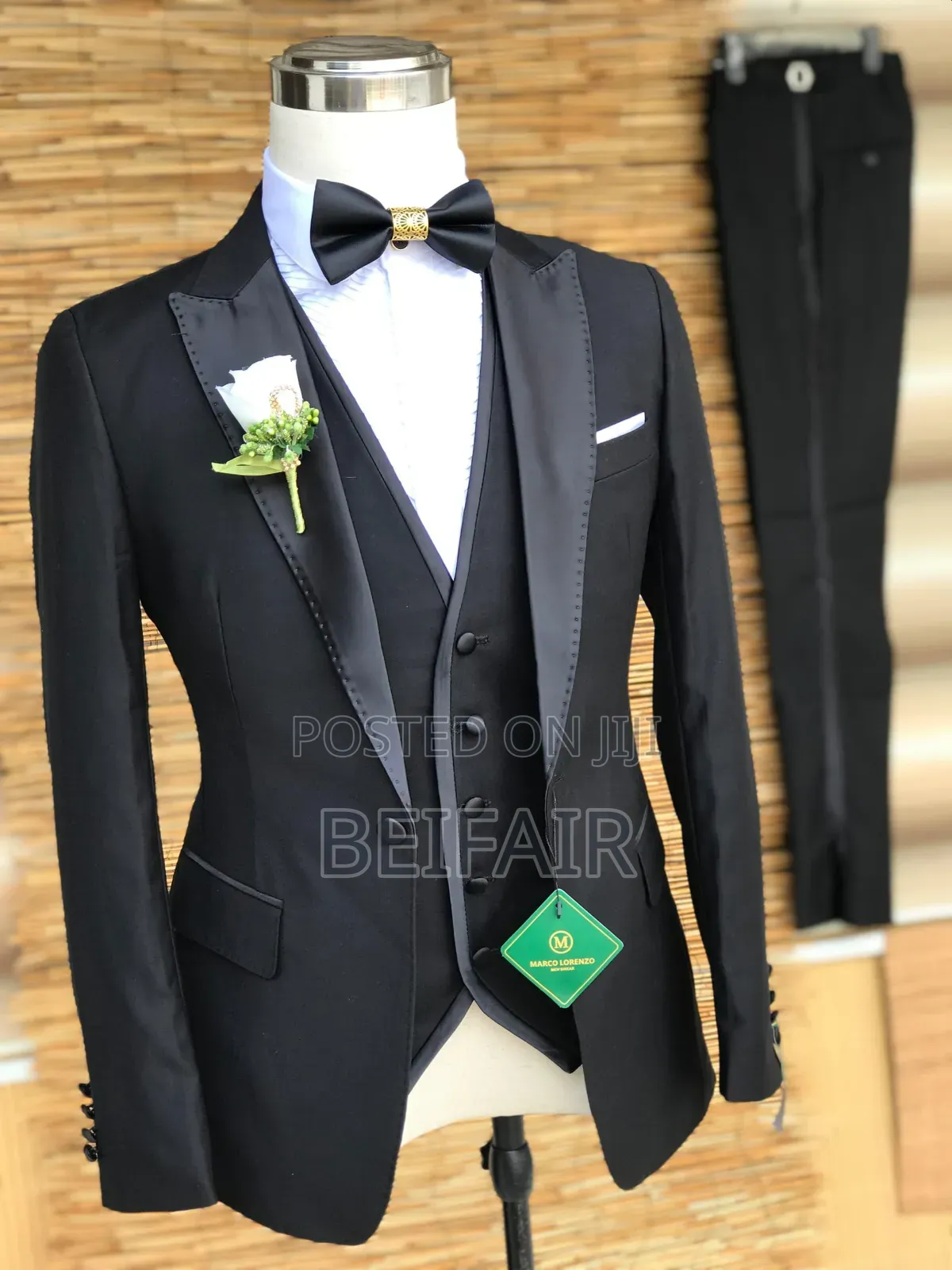 Black Taxedo Suit | Suti Nyeusi