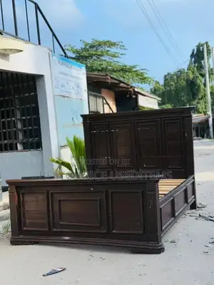 Kitanda Mbao Nzito 5/6, Mbao Ngumu Nyeusi Nzuri Mno