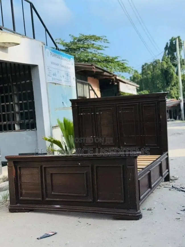 Kitanda Mbao Nzito 5/6, Mbao Ngumu Nyeusi Nzuri Mno