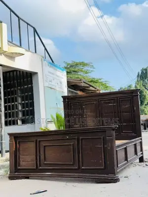 Kitanda Mbao Nzito 5/6, Mbao Ngumu Nyeusi Nzuri Mno