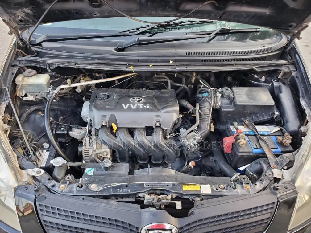 Toyota Corolla Spacio 2005 Black