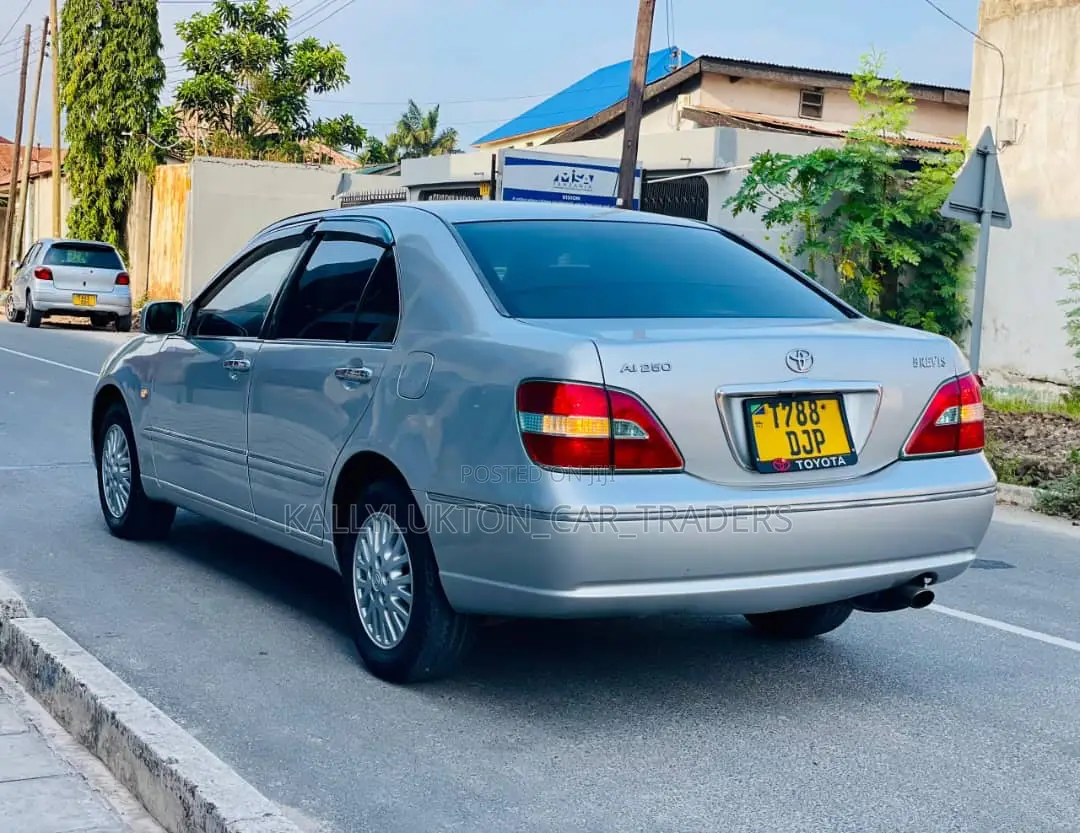 Toyota Brevis 2005 Silver
