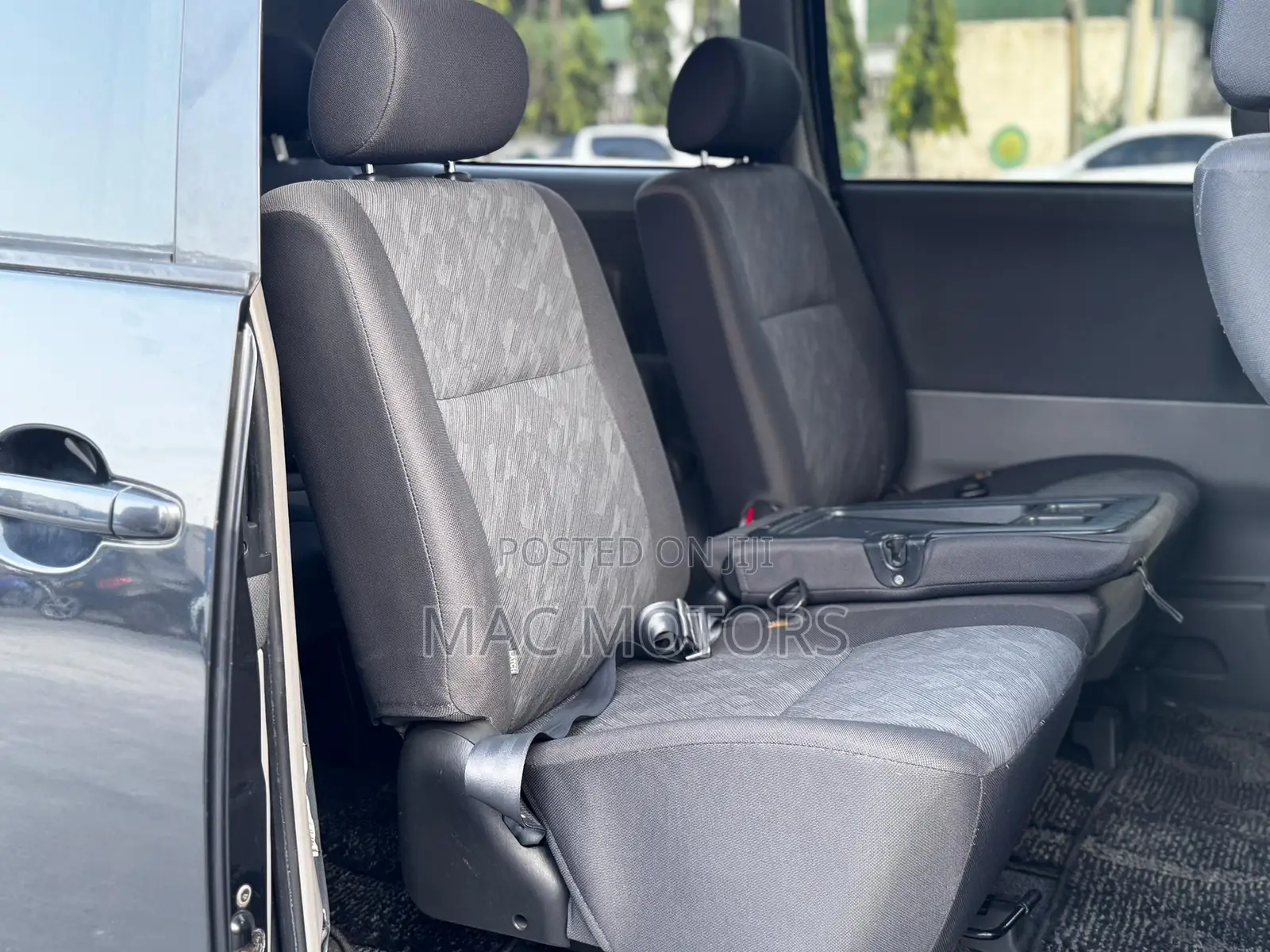 Toyota Noah 2004 Black