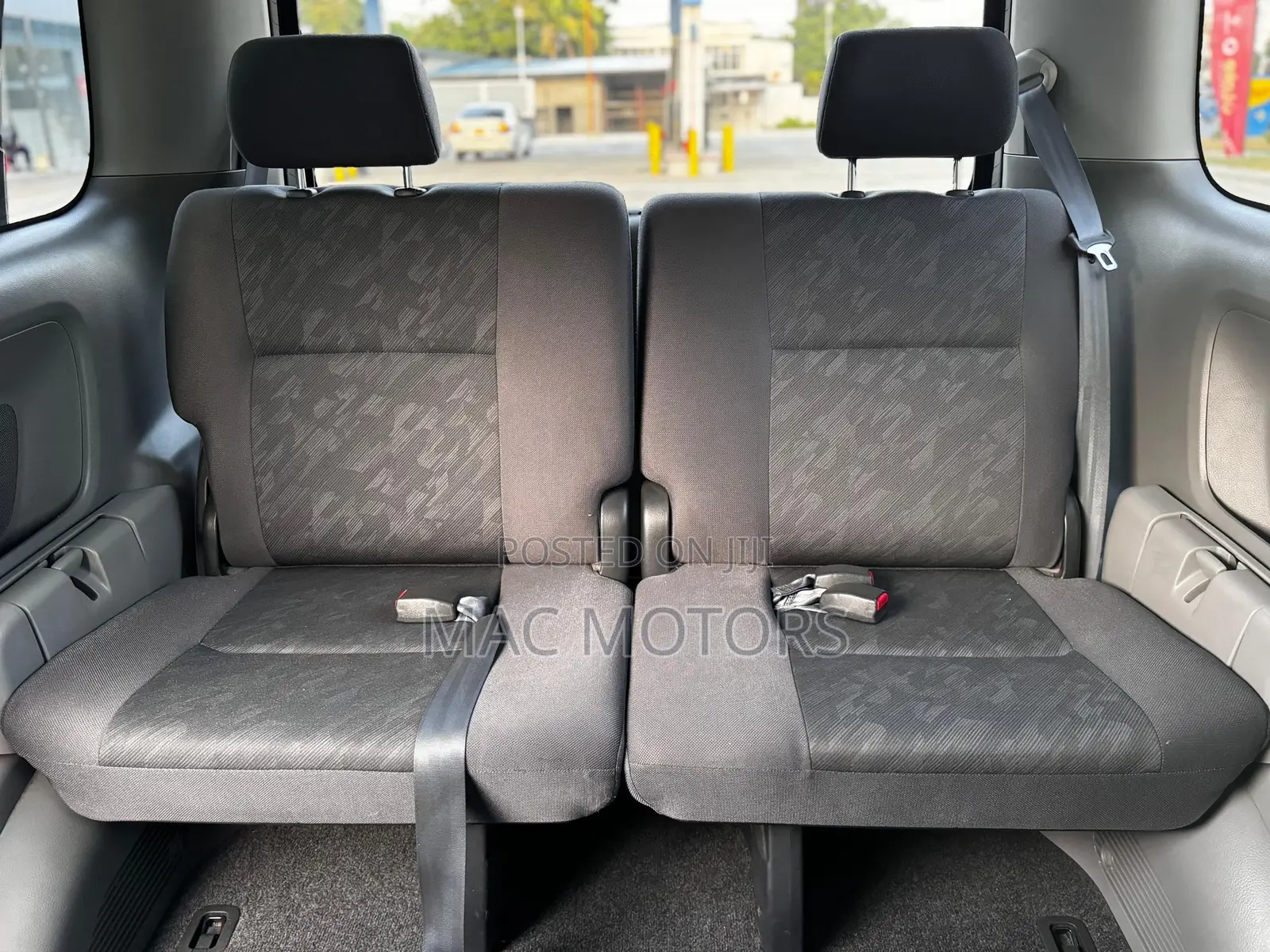 Toyota Noah 2004 Black