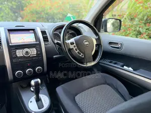 Nissan X-Trail 2010 Silver