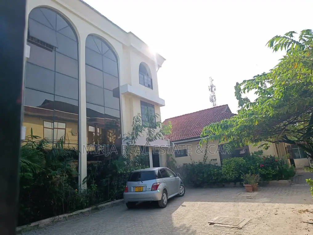 9bdrm House in Kijitonyama for sale