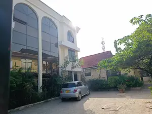9bdrm House in Kijitonyama for sale