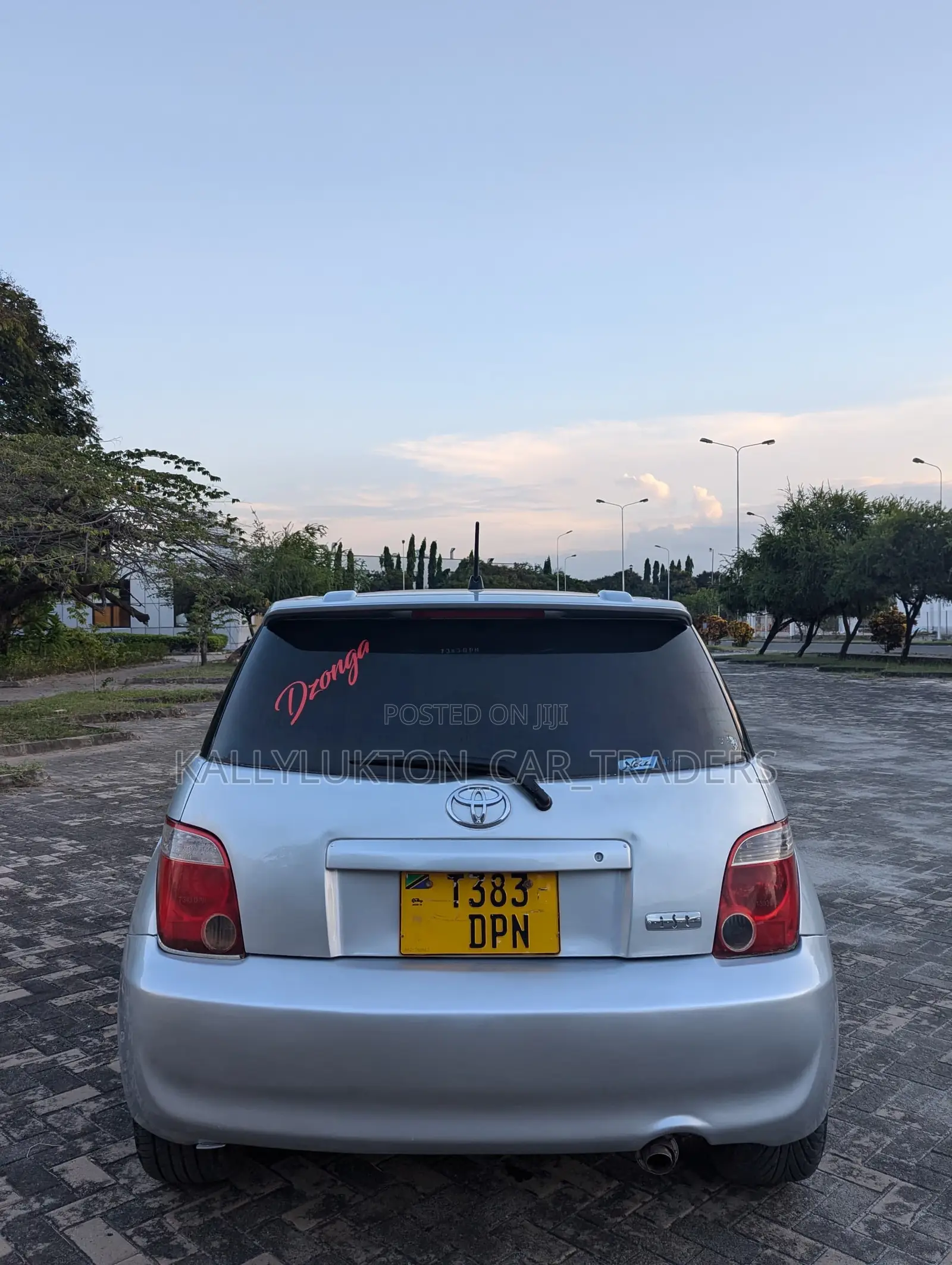 Toyota IST 2007 Silver