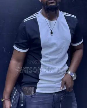 T-Shirts Mpya Za Rangi Mbili