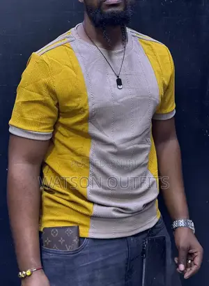 T-Shirts Mpya Za Rangi Mbili