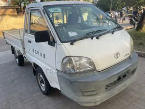 Toyota TownAce 2004 White