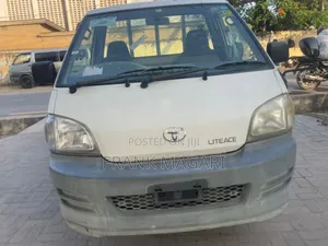Toyota TownAce 2004 White