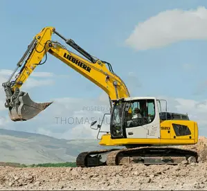 Liebherr Excavator 920