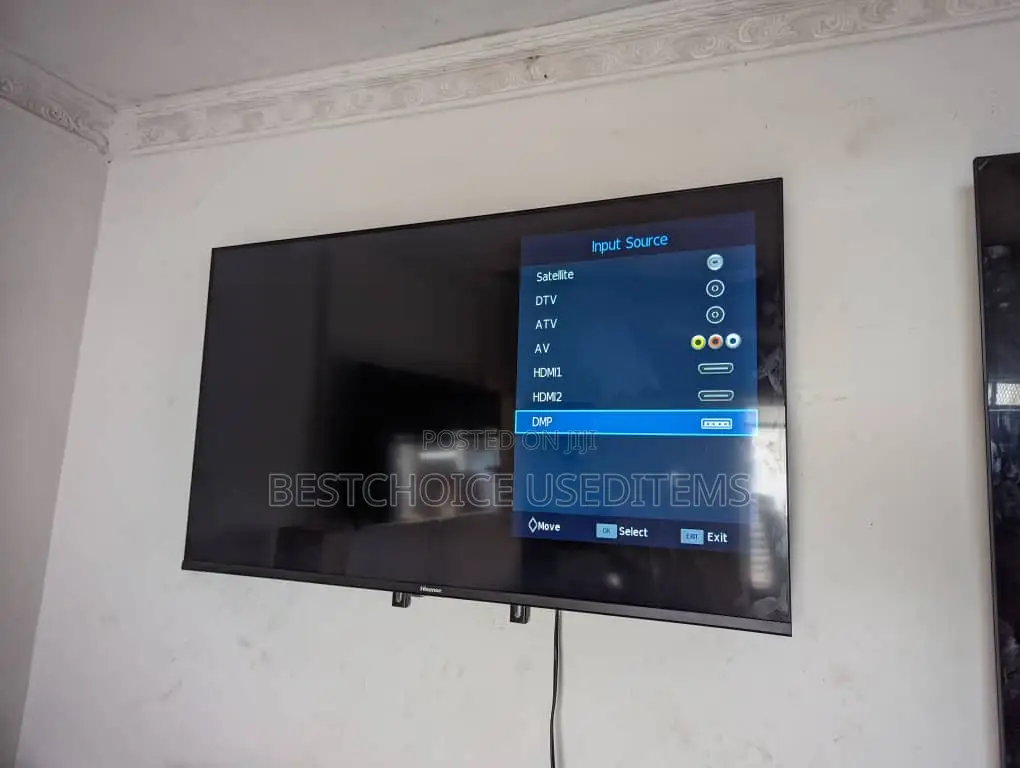 Hisense Normal Tv // 43 Inches// No Box //