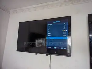 Hisense Normal Tv // 43 Inches// No Box //