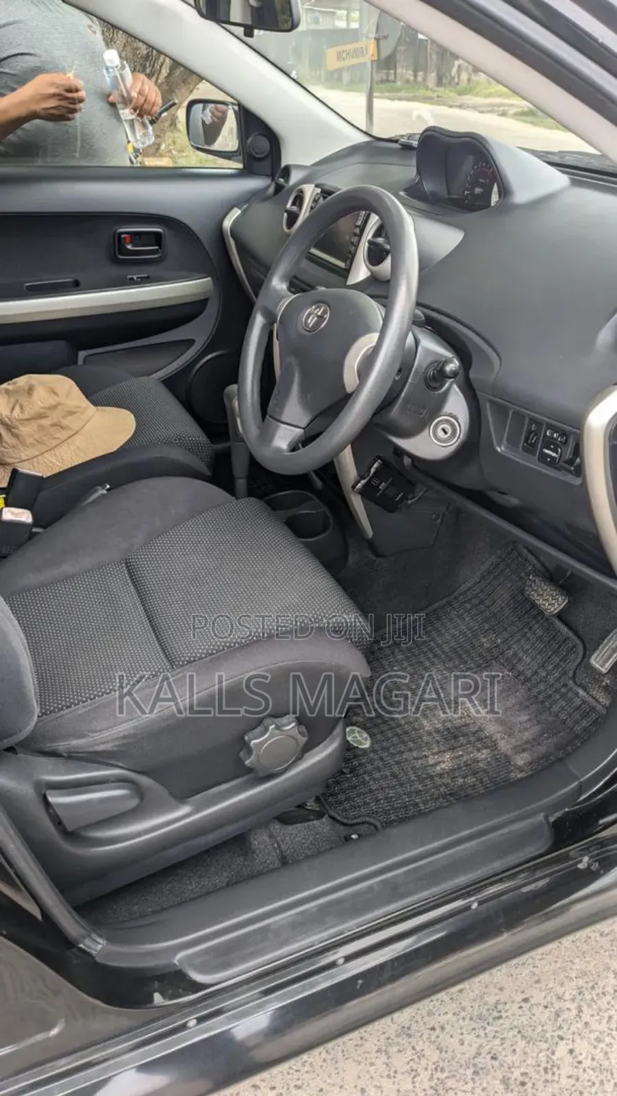 Suzuki Escudo 2006 Gold