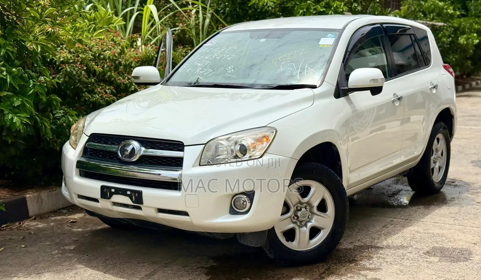 Toyota RAV4 2009 White