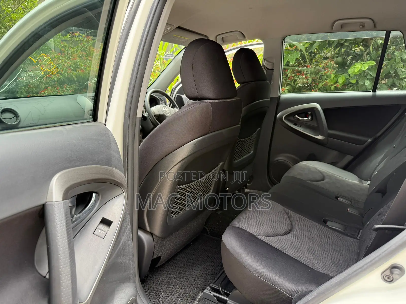 Toyota RAV4 2009 White