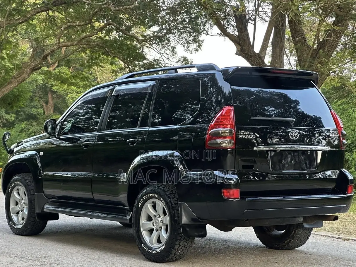 Toyota Land Cruiser Prado 2004 Black
