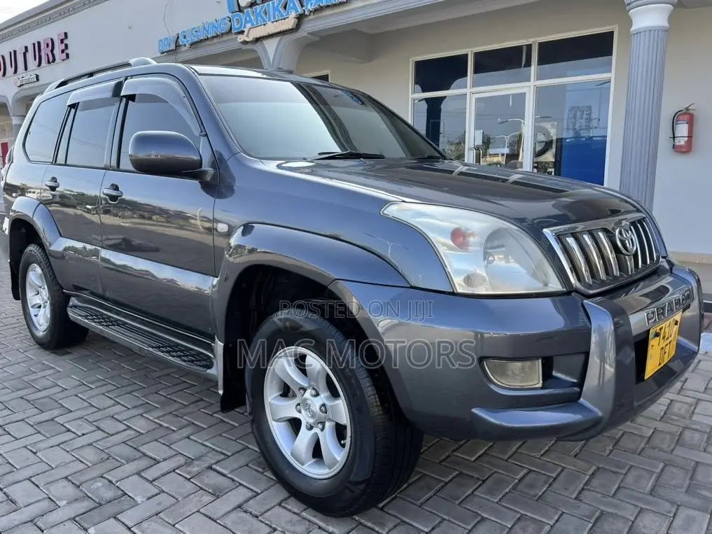 Toyota Land Cruiser Prado 2005 Gray