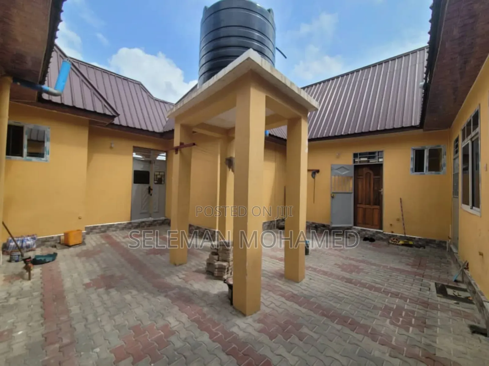 Furnished 7bdrm Apartment in Biriani Real Estate, Chamazi for sale