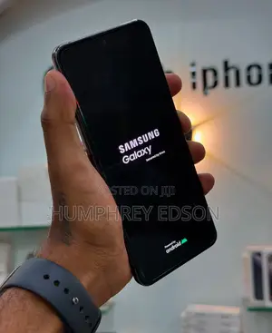 New Samsung Galaxy Z Flip4 256 GB Black