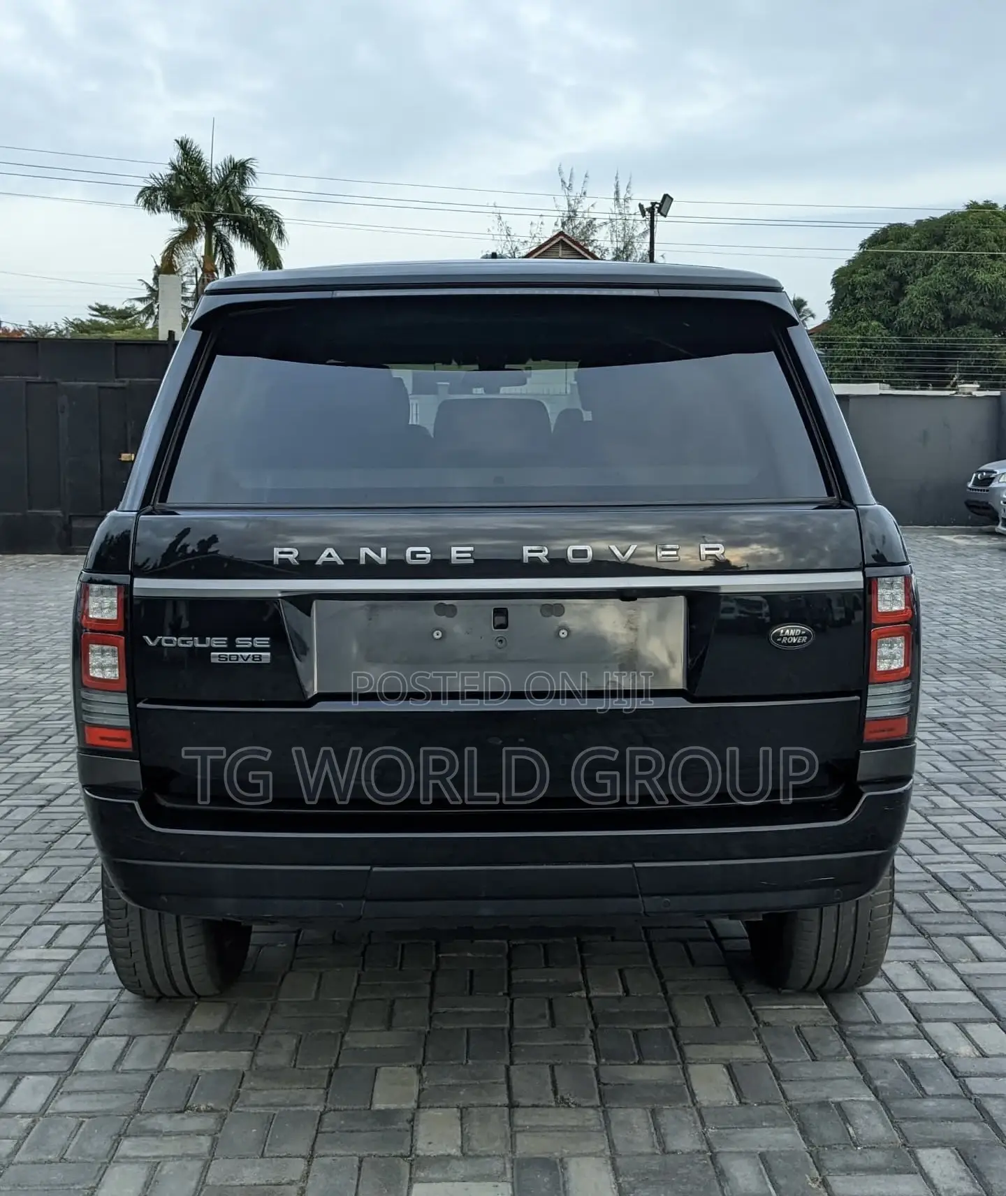 Land Rover Range Rover Vogue 2015 Black