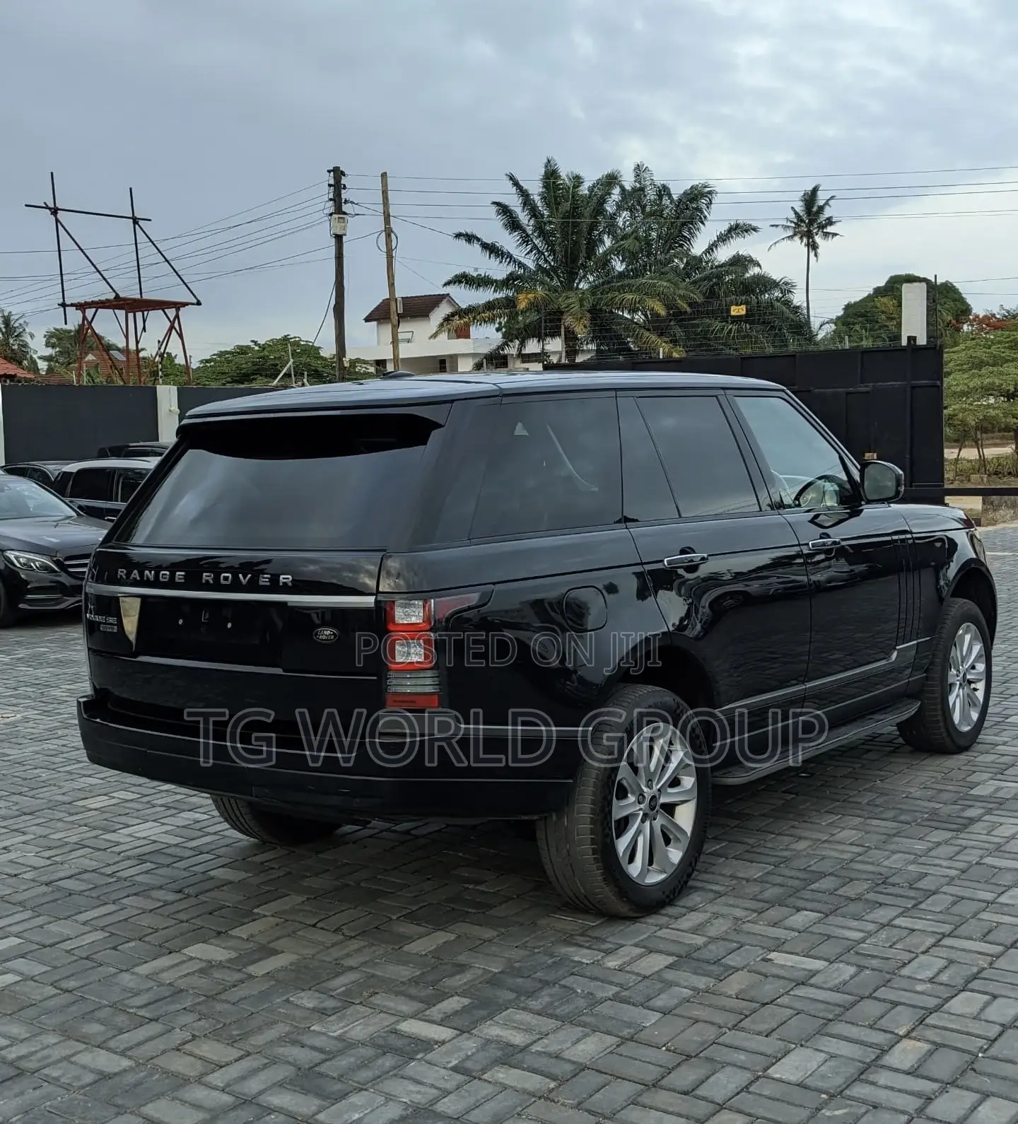 Land Rover Range Rover Vogue 2015 Black
