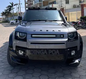 Land Rover Defender X-Dynamic SE 2023 Gray