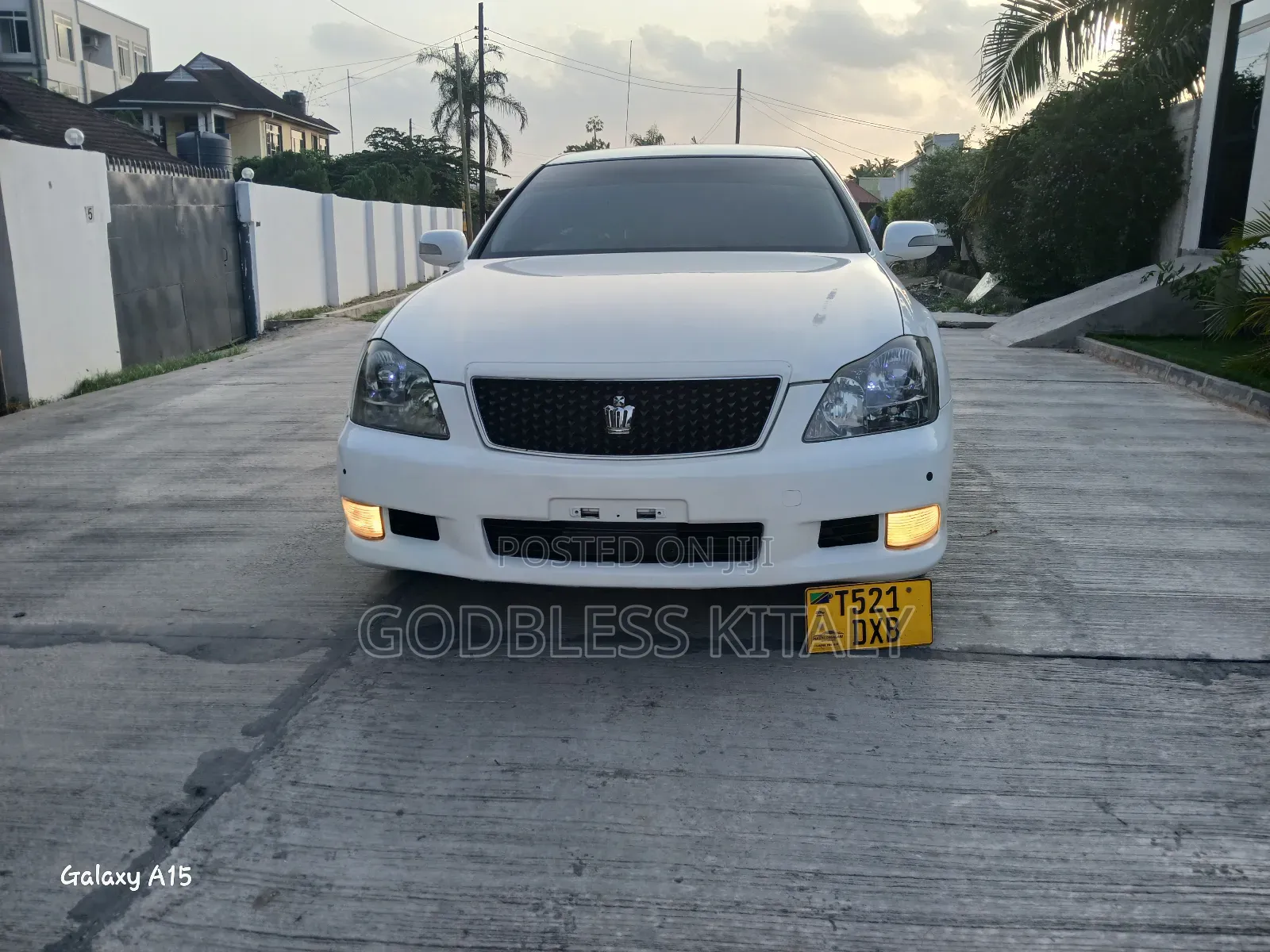Toyota Crown 2007 White
