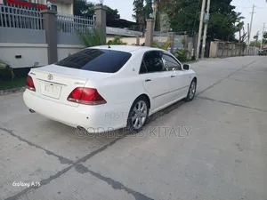 Toyota Crown 2007 White