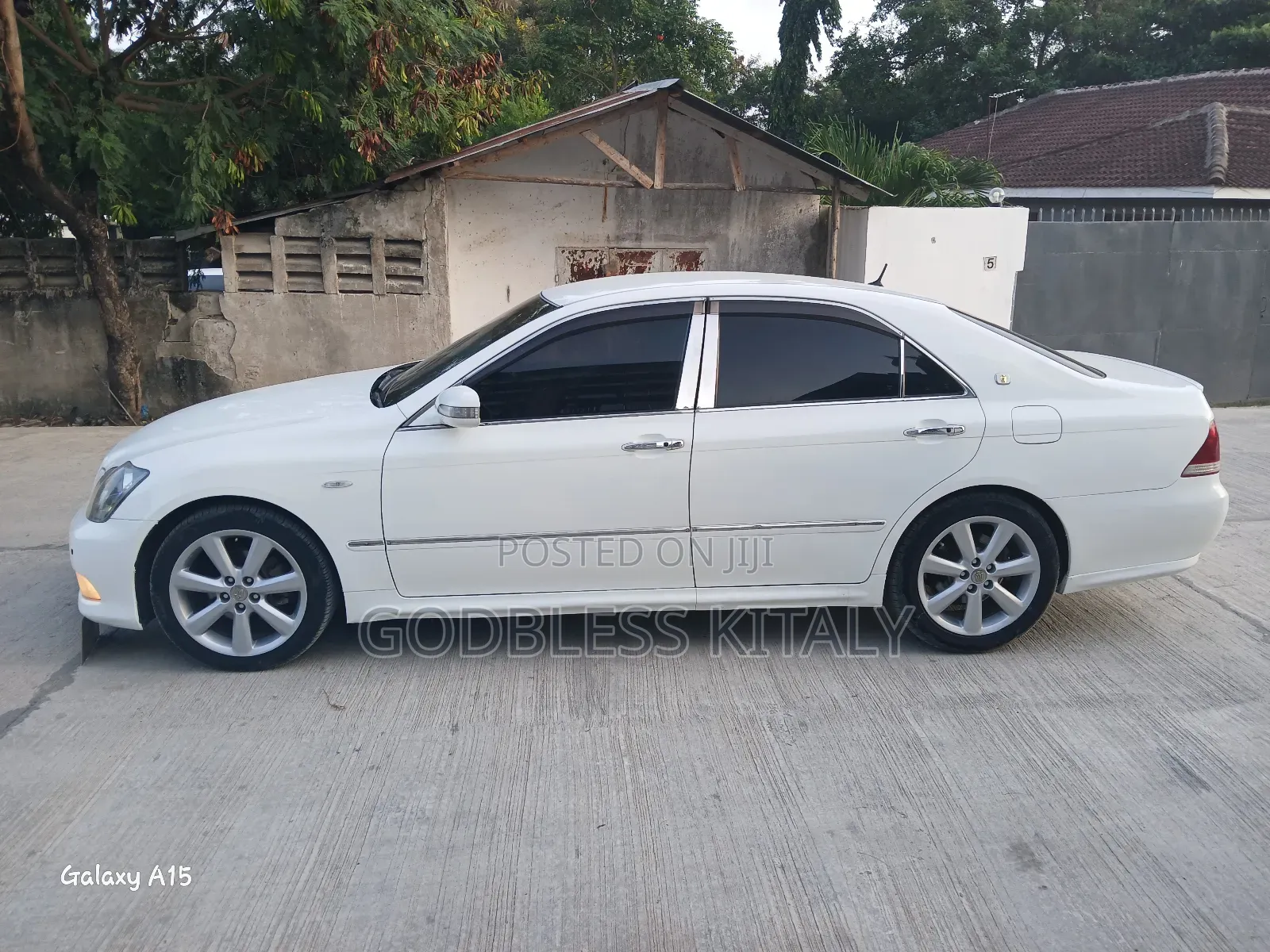 Toyota Crown 2007 White