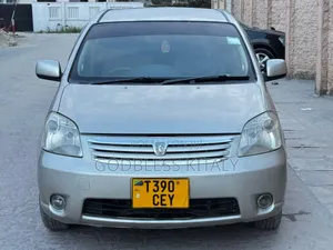 Toyota Raum 1.5 AWD 2004 Silver