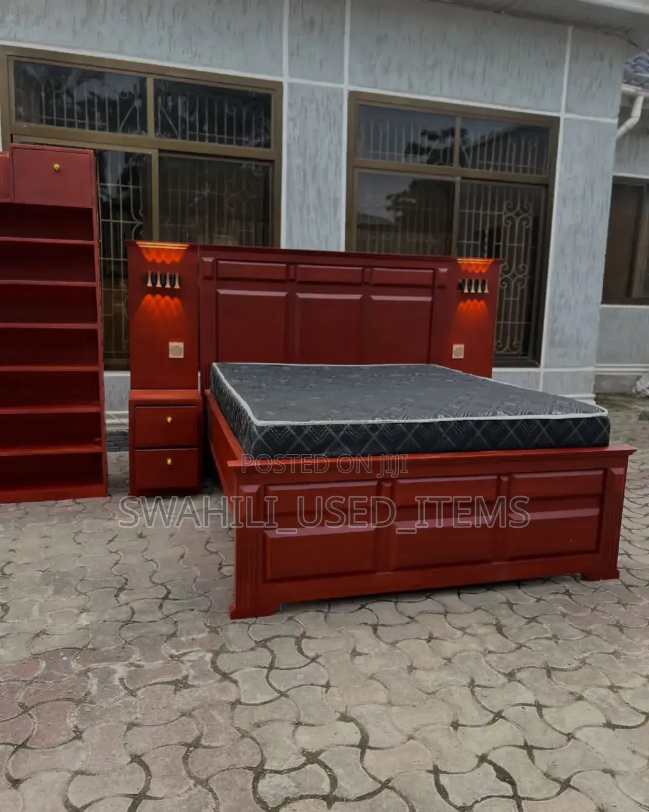Vitanda Vipo VZR 5x6 Na Bedsides Zake