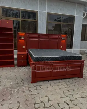 Vitanda Vipo VZR 5x6 Na Bedsides Zake
