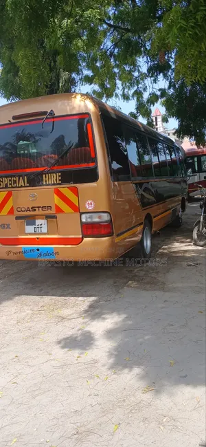 Toyota Coaster 2000
