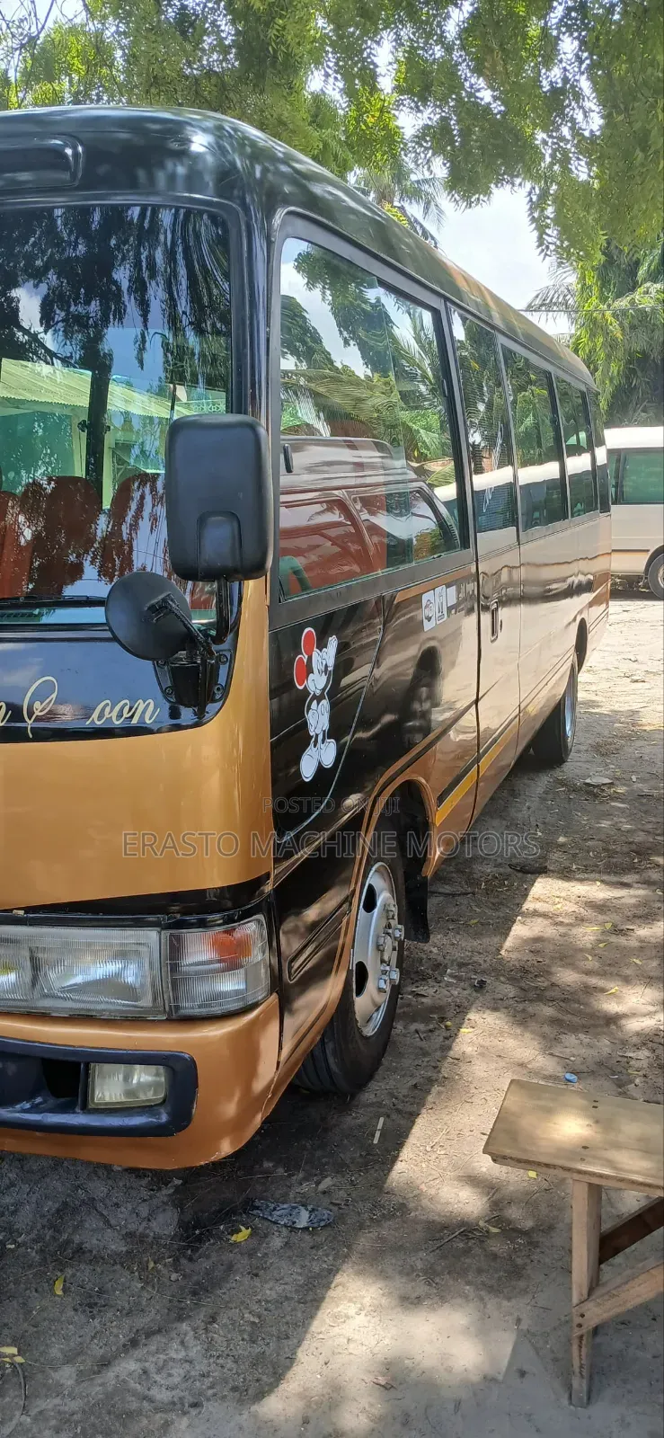 Toyota Coaster 2000