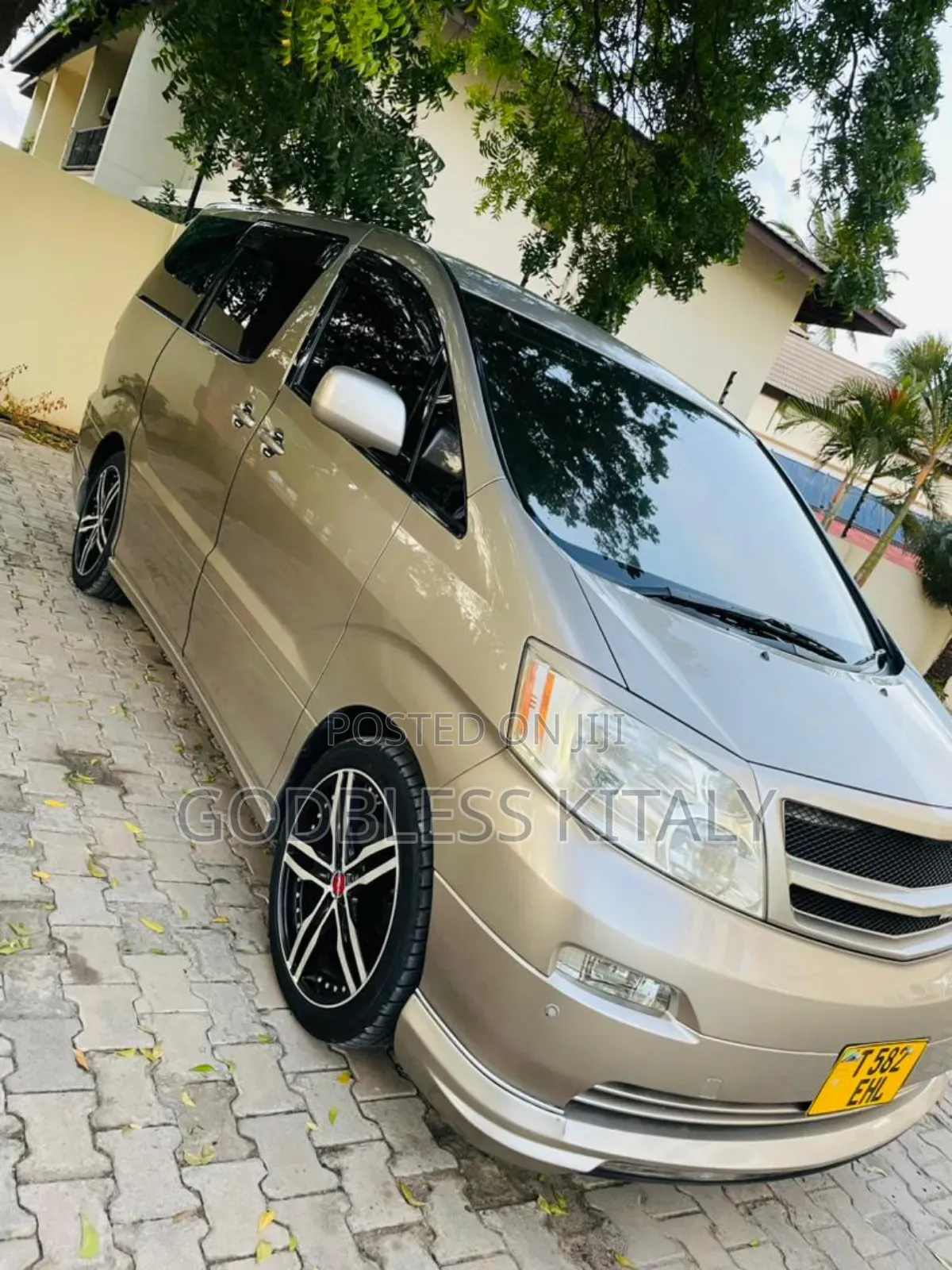 Toyota Alphard 2.4 Hybrid AWD 2007 Gold