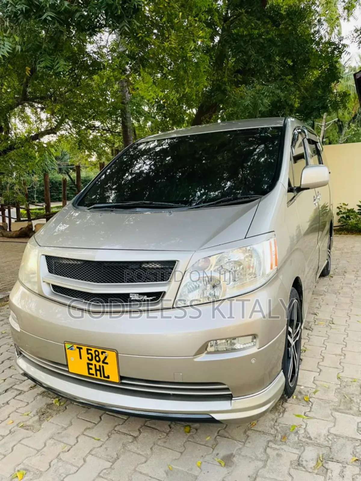 Toyota Alphard 2.4 Hybrid AWD 2007 Gold