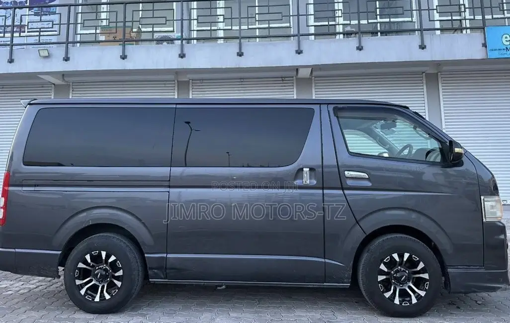 Toyota HiAce 2008 Grey
