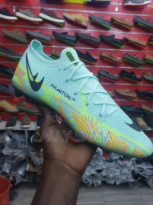 Football Boots Phantom Light Green
