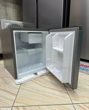 Hisense Mini Fridge 44L (H65RTS)