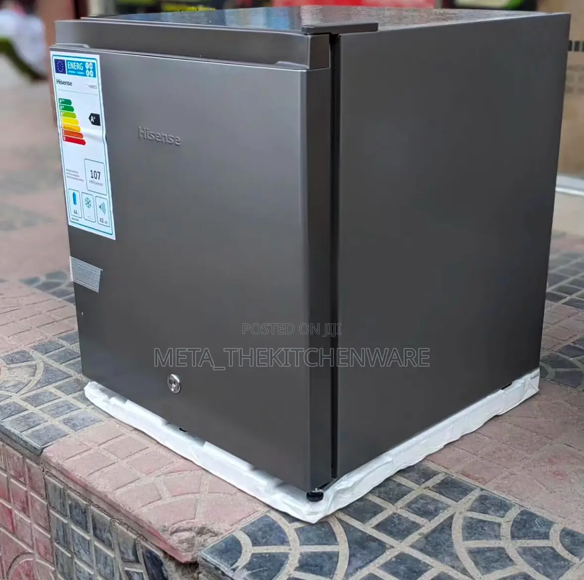 Hisense Mini Fridge 44L (H65RTS)