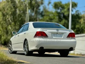Toyota Crown Royale 2005 Silver