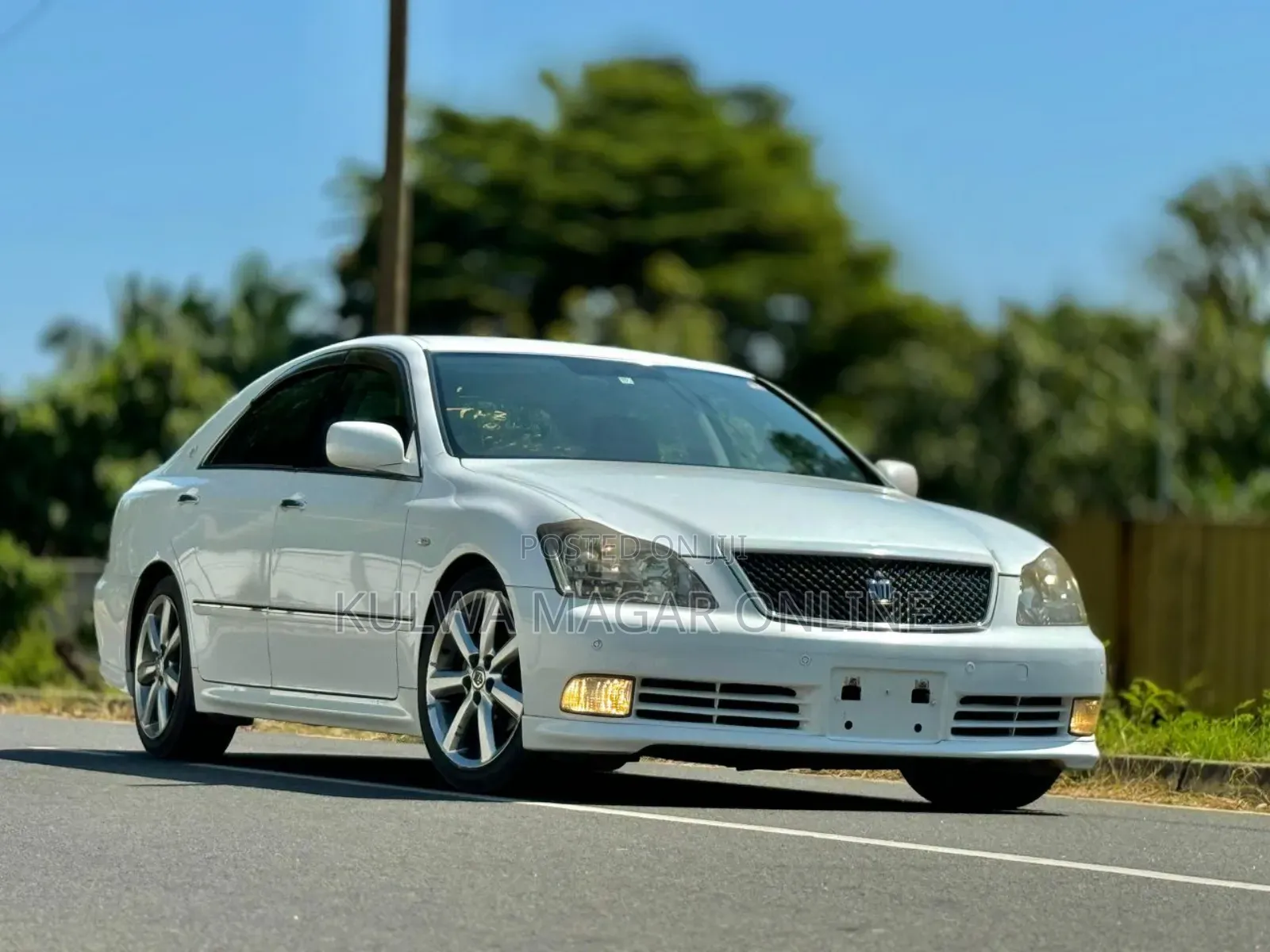 Toyota Crown Royale 2005 Silver