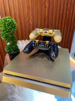 Ps4 Slim With Gamez