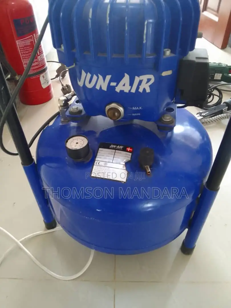 Laboratory Air Compressor Jun Air
