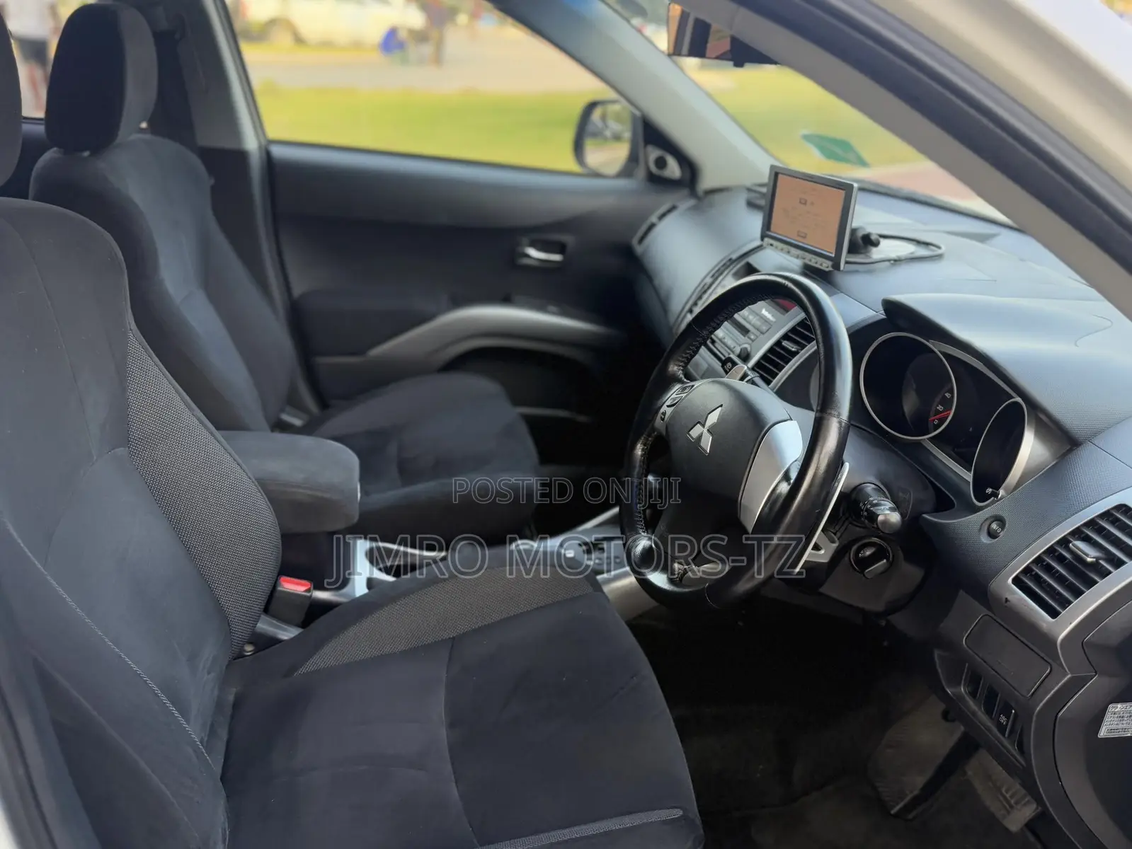 Mitsubishi Outlander 2007 White