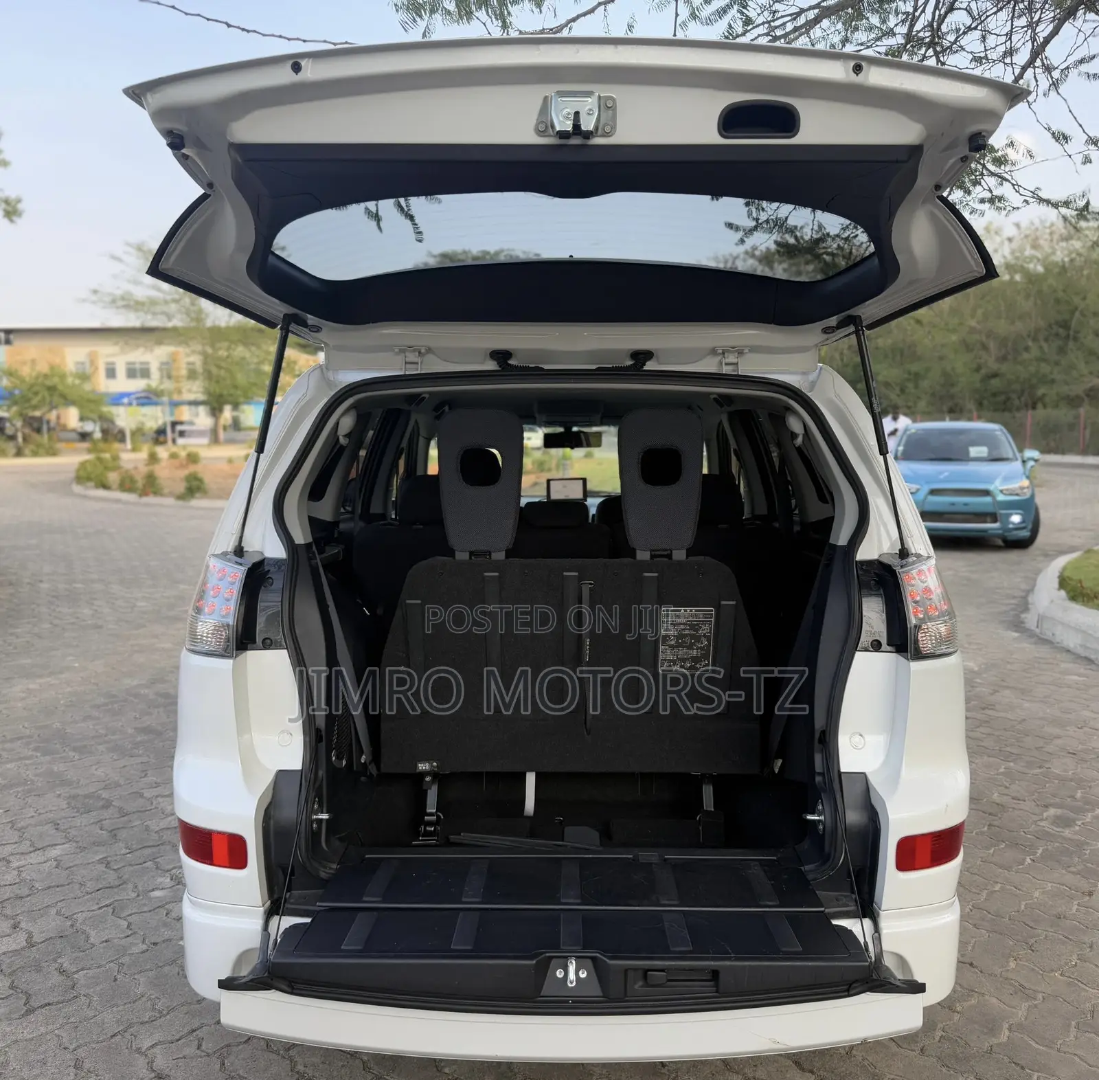 Mitsubishi Outlander 2007 White