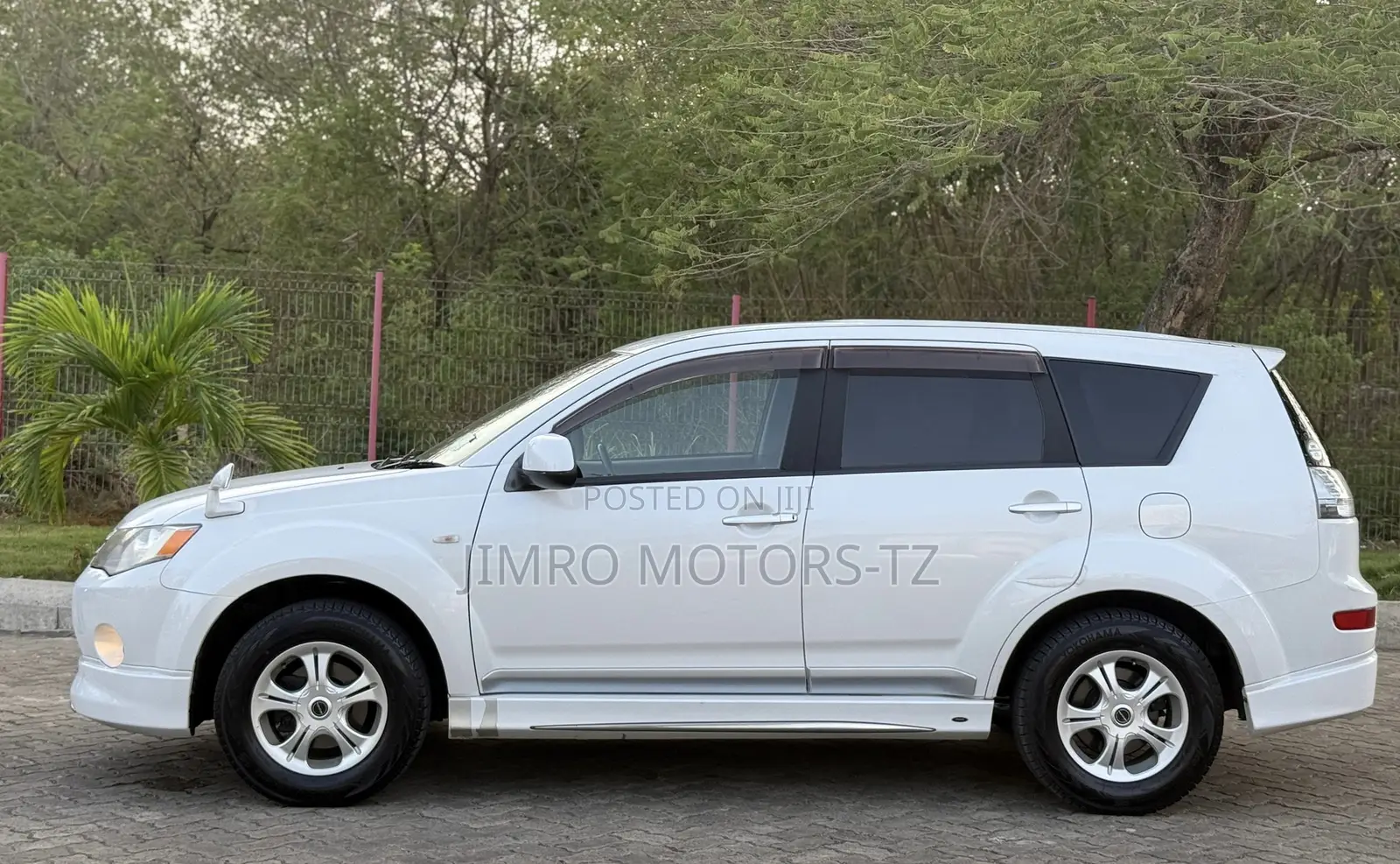 Mitsubishi Outlander 2007 White